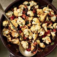http://www.delish.com/cm/delish/images/Mk/pan-roasted-cauliflower-pine-nuts-raisins-xl.jpg